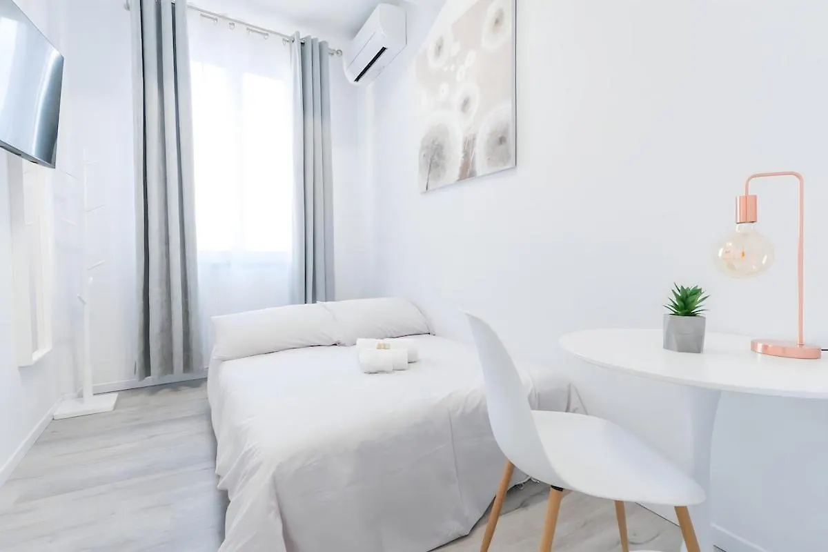 10 Min From Termini Sisters Cozy Rome Apartment 0*,